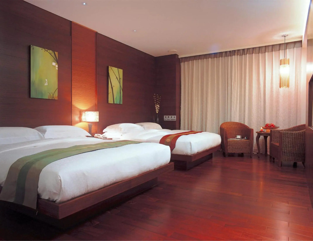 Einhan Resort