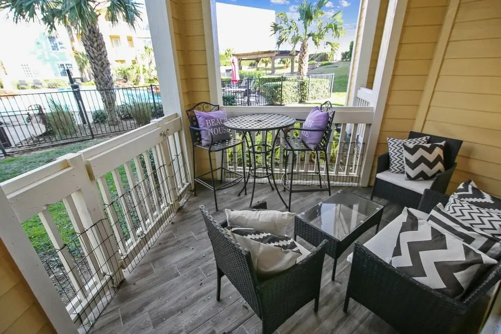 Dawn 915-glamorous in Galveston