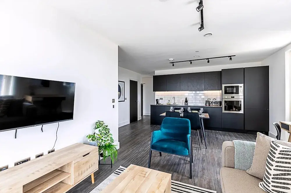 Luxurious West London Apartment