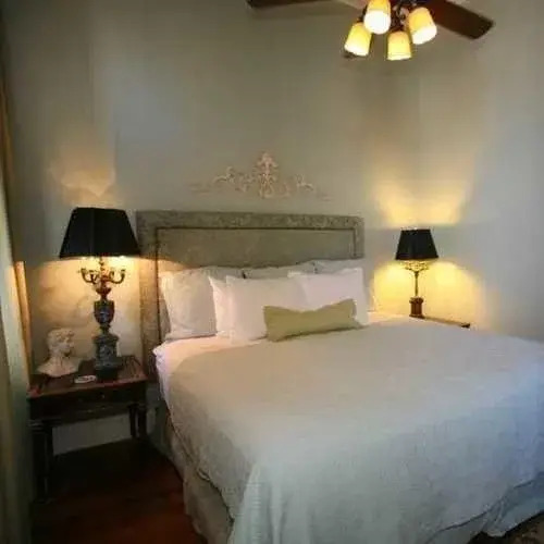 Ant Street Inn