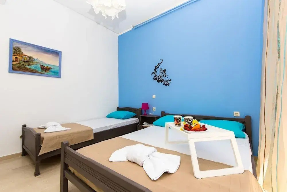 Neda Studios & Apartments