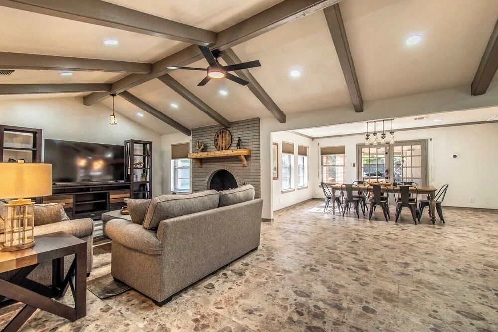 Sleeps 33 - Oceanfront Luxury 2 Pools & 2 Houses