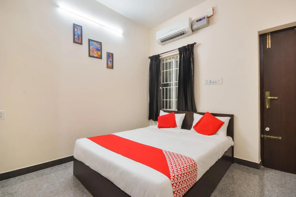 Hotel O Royal Residency