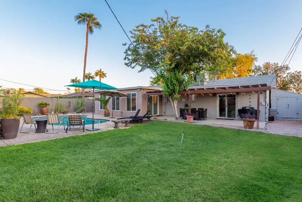 Sunset ASU Private Pool Updated Kitchen Baths