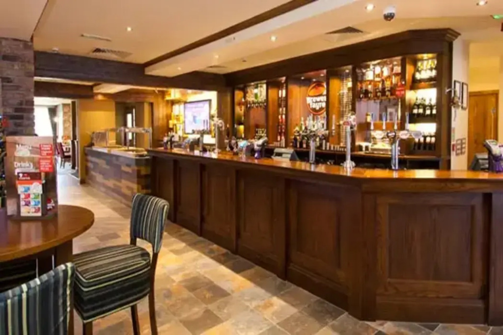 Premier Inn Exeter - M5 J29