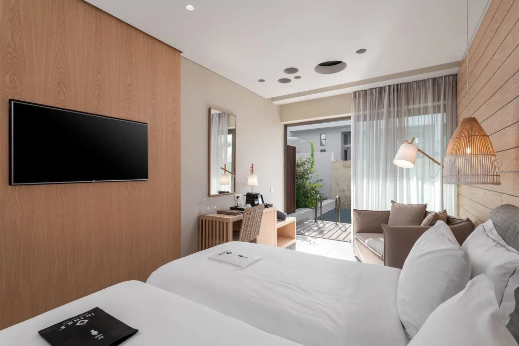 Ikones Seafront Luxury Suites - Adults Only