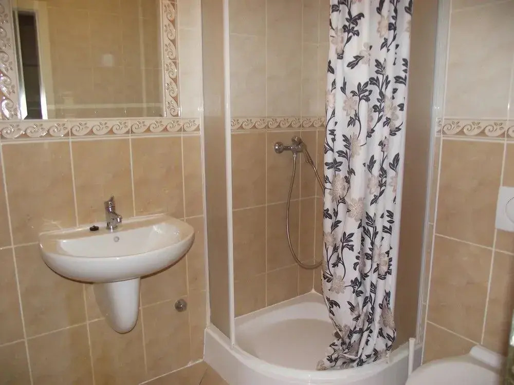 Pater Apartments