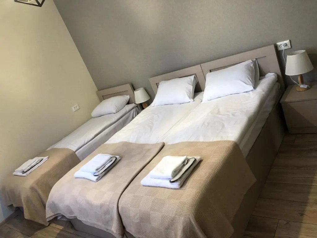 Baqari Inn