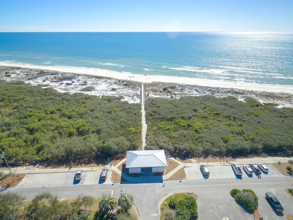 Grande Pointe Home by RedAwning