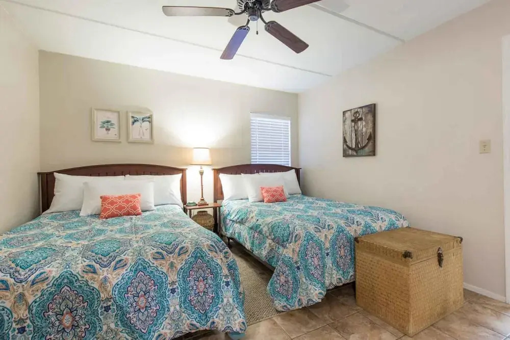 Suntide II Condominium 206