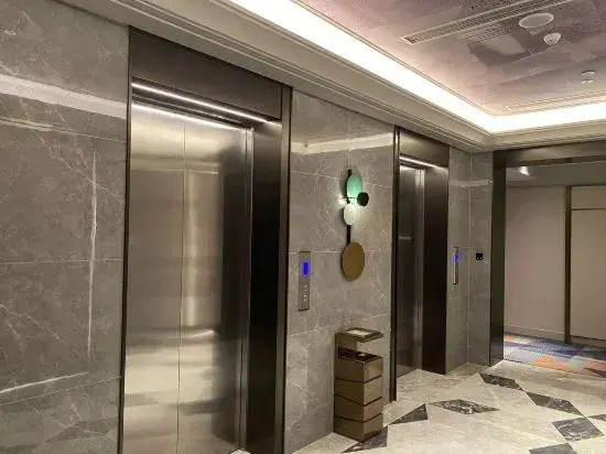 Mercure Urumqi High-speed Railway Station