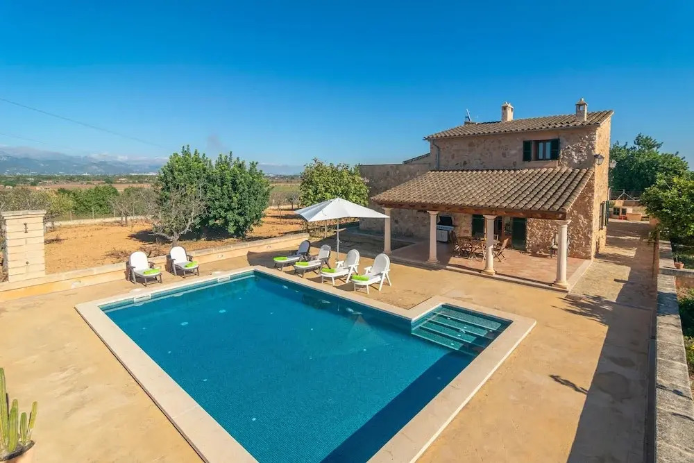 Cas General - Villa With Pool