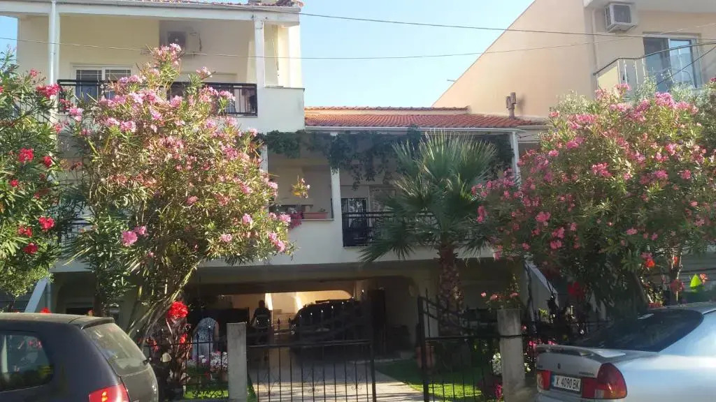 Melanthi Apartment