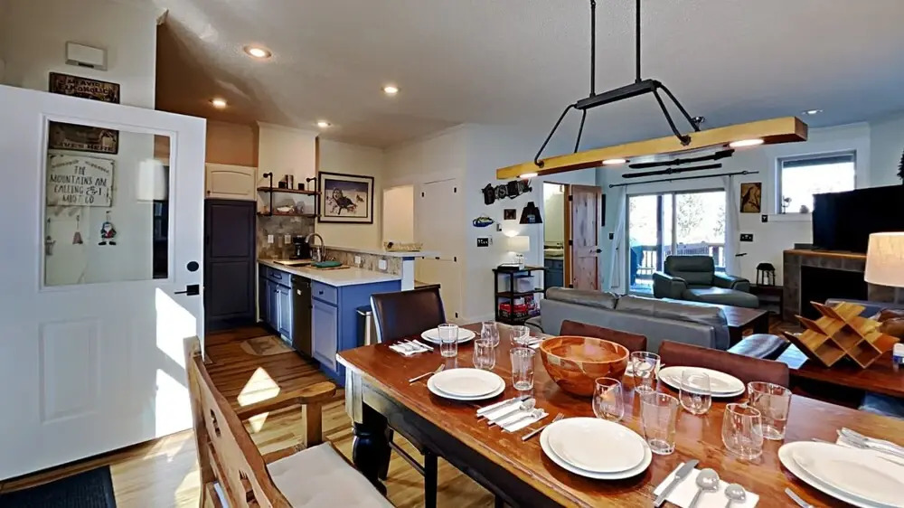 Miners Run 77 3 Bedroom Home by Redawning