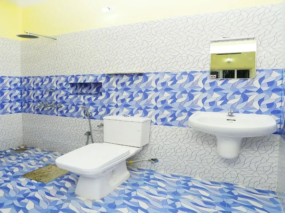OYO Home 28030 Lively Stay