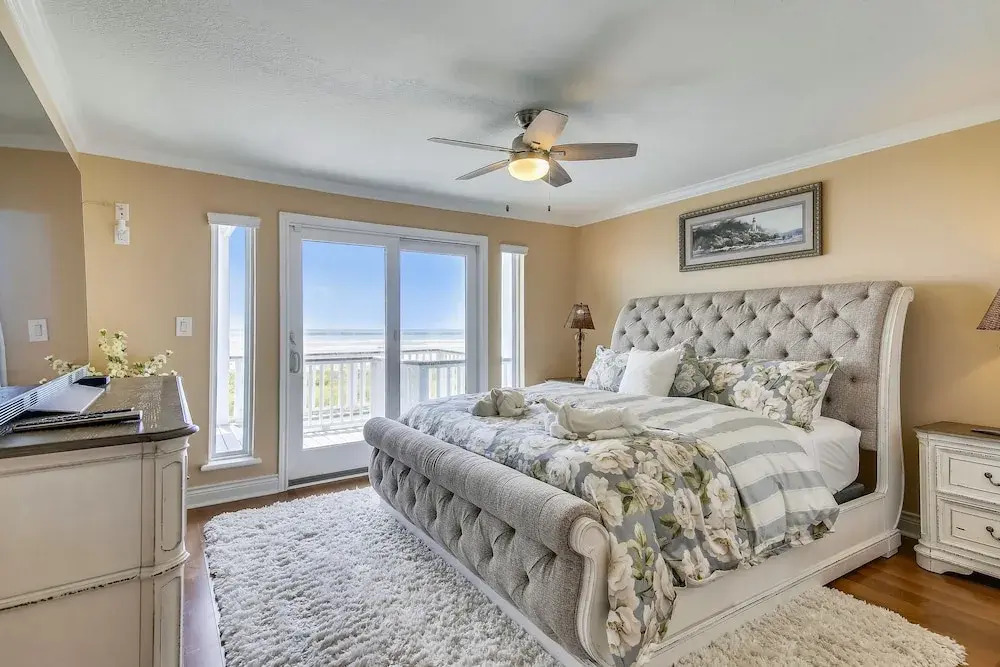 Beachfront Melody 4 Bedroom Home