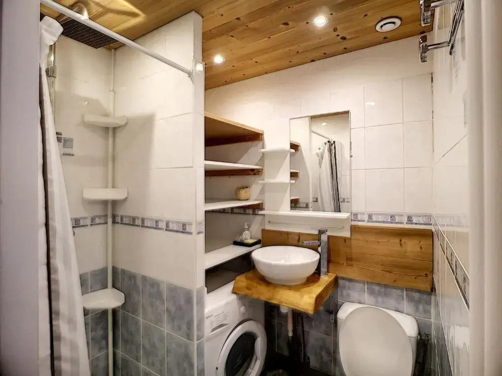 Appartement Les Menuires, 1 pièce, 2 personnes - FR-1-178-337