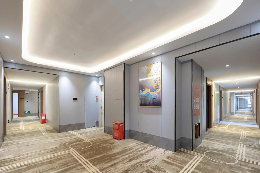 Elan Inn Wuhan Optical Valley Square