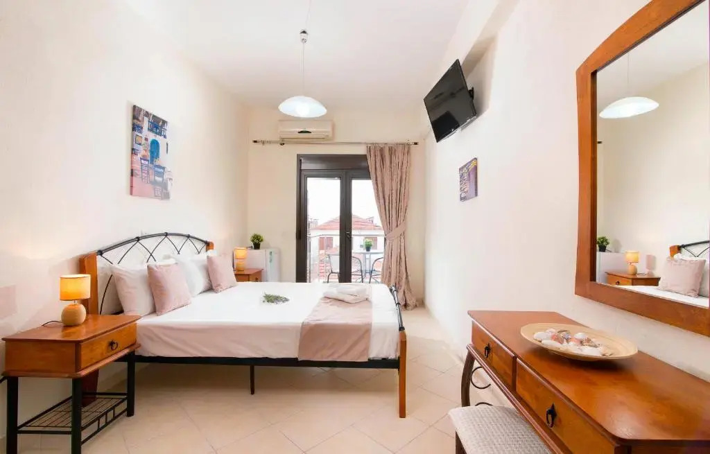 Kentrikon Rooms