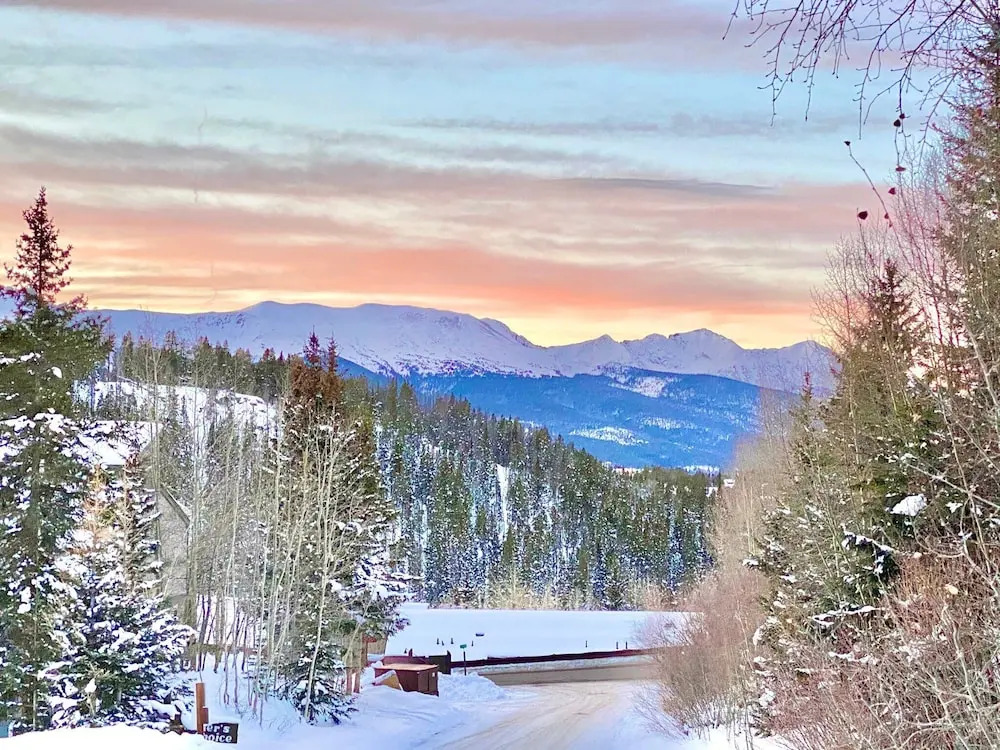 #1774 Baldy Mountain Townhome, 2 Bedroom + Sleeping Alcove & Loft - 2 Bath, Free Shuttle to Town. Views!