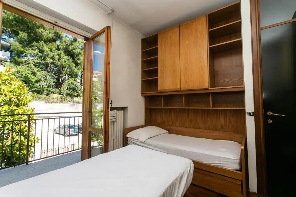 N39 - Numana, Villa Con Giardino a Due Passi Dal Mare