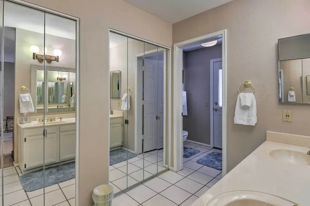 Golf, Hike & Suntan: Mesa Family Home w/ Yard