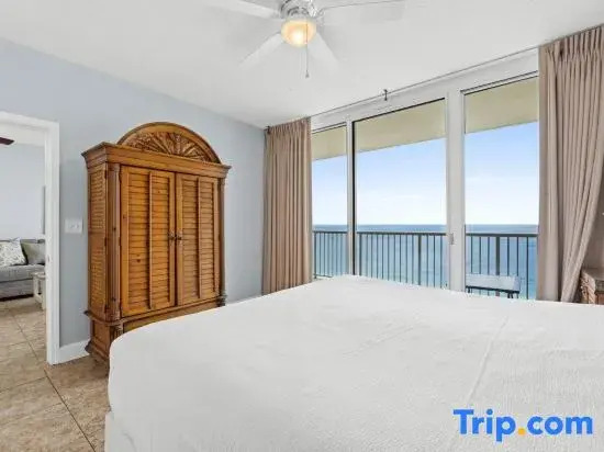 Majestic Beach 1-2303