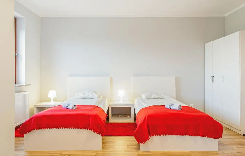 Amazing Home In Mielno With Wifi