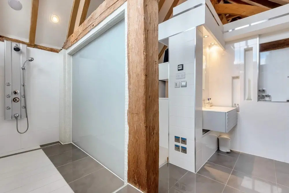Entire Luxury Home and Garden Canterbury