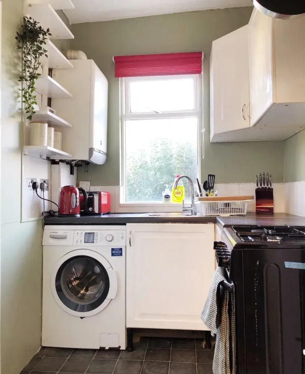 Lovely 3 beds house 6 guests King beds