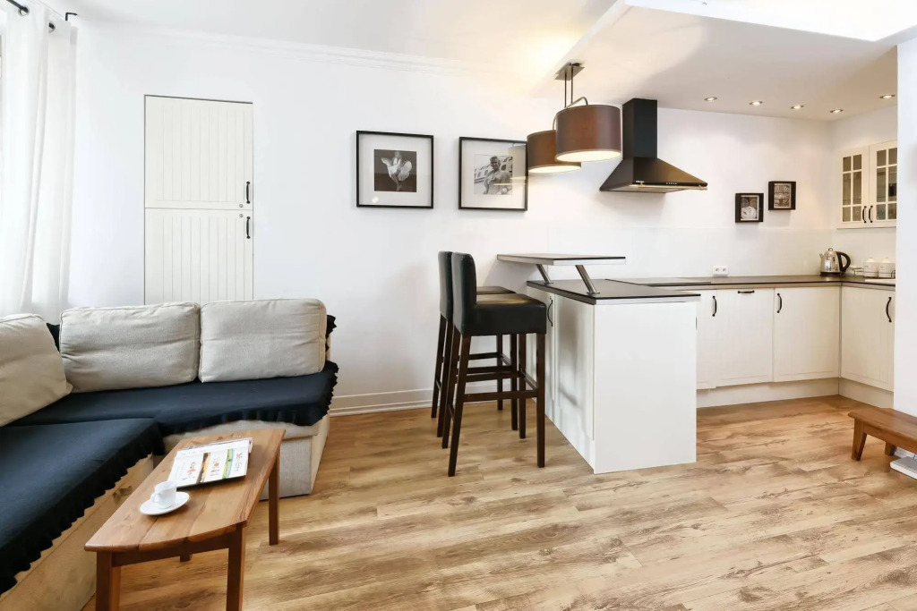 Friends Apartments