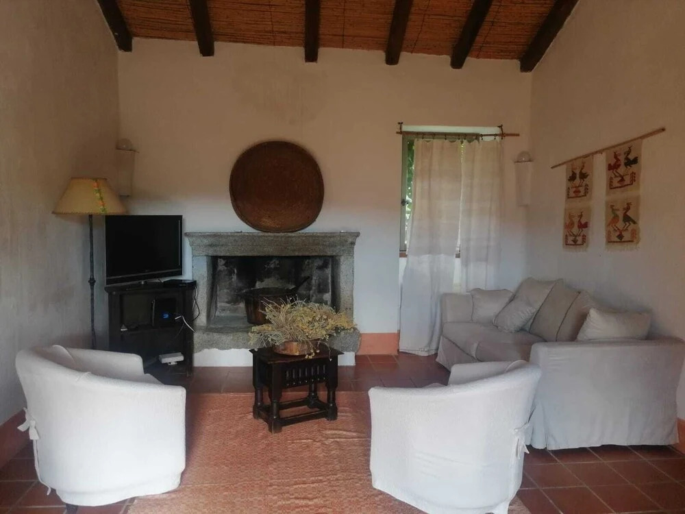 Impeccable 6-bed Villa in Luogosanto