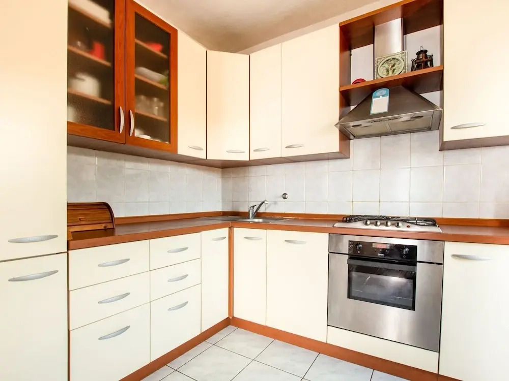 Modern, new Apartment With Private Terrace, Garden With Bbq, Near the sea