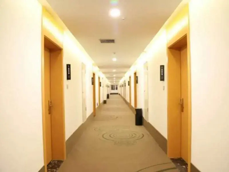 Greentree Inn Longnan Cheng County Bus Terminal Br