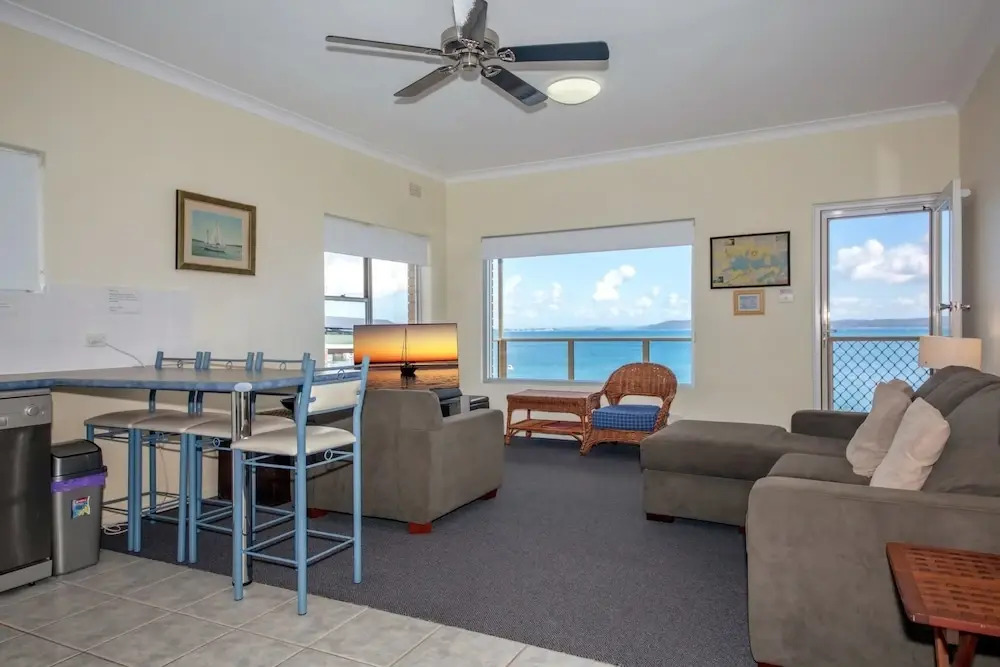 Quarterdeck, Unit 5/12 Magnus Street