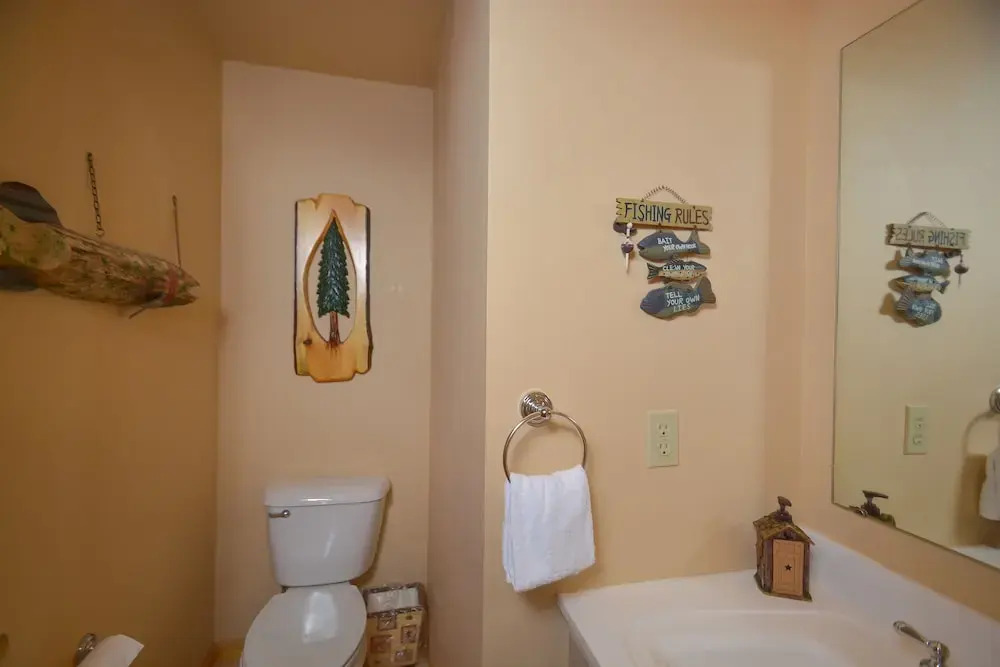Waves N' Moguls 5 Bedroom House