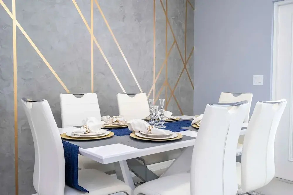 Simply Amazing 5BR Chic Retreat Themed Fun Style
