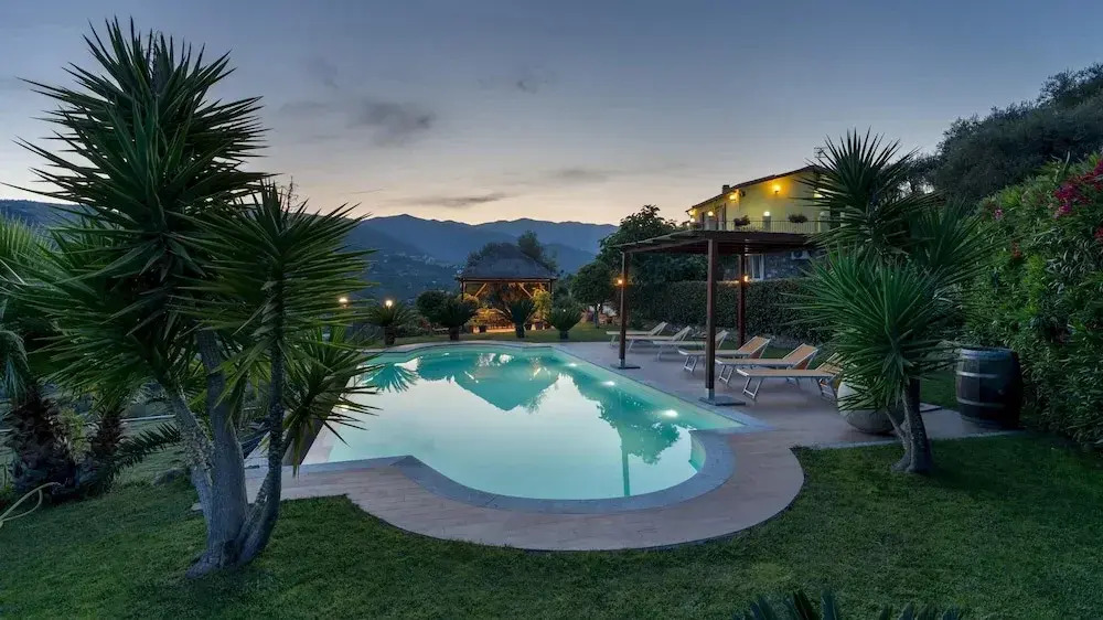 VILLA VITTORIO 6&2 Emma Villas