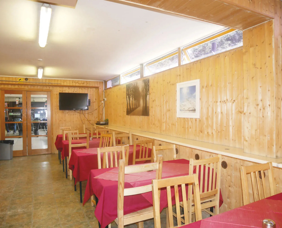 Kensal Green Backpackers 1