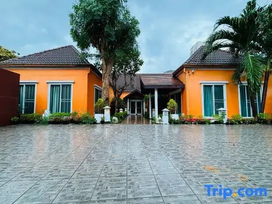 The Ace 6 Bedroom 6 Bathroom Villa With Free Bills