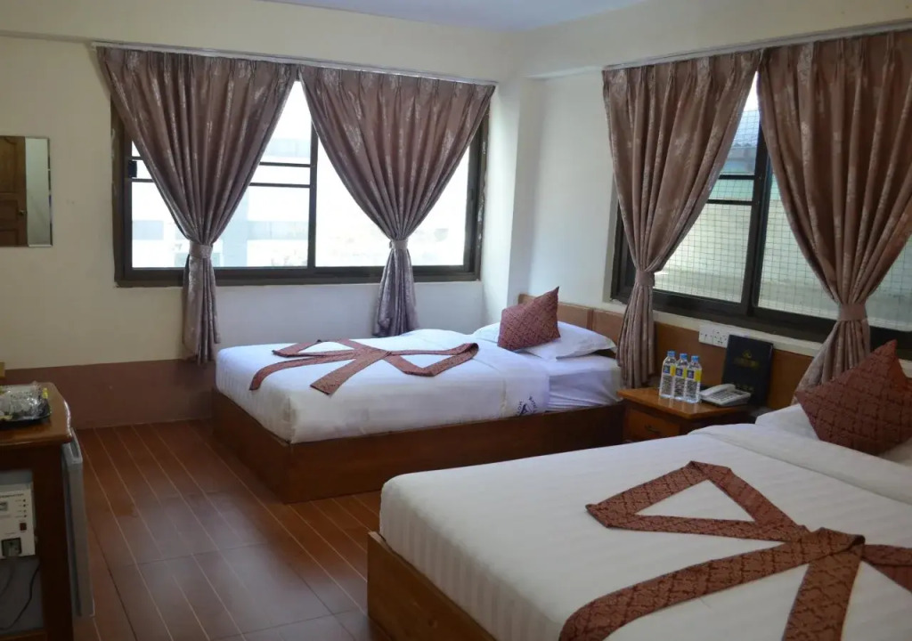 Royal Diamond Hotel