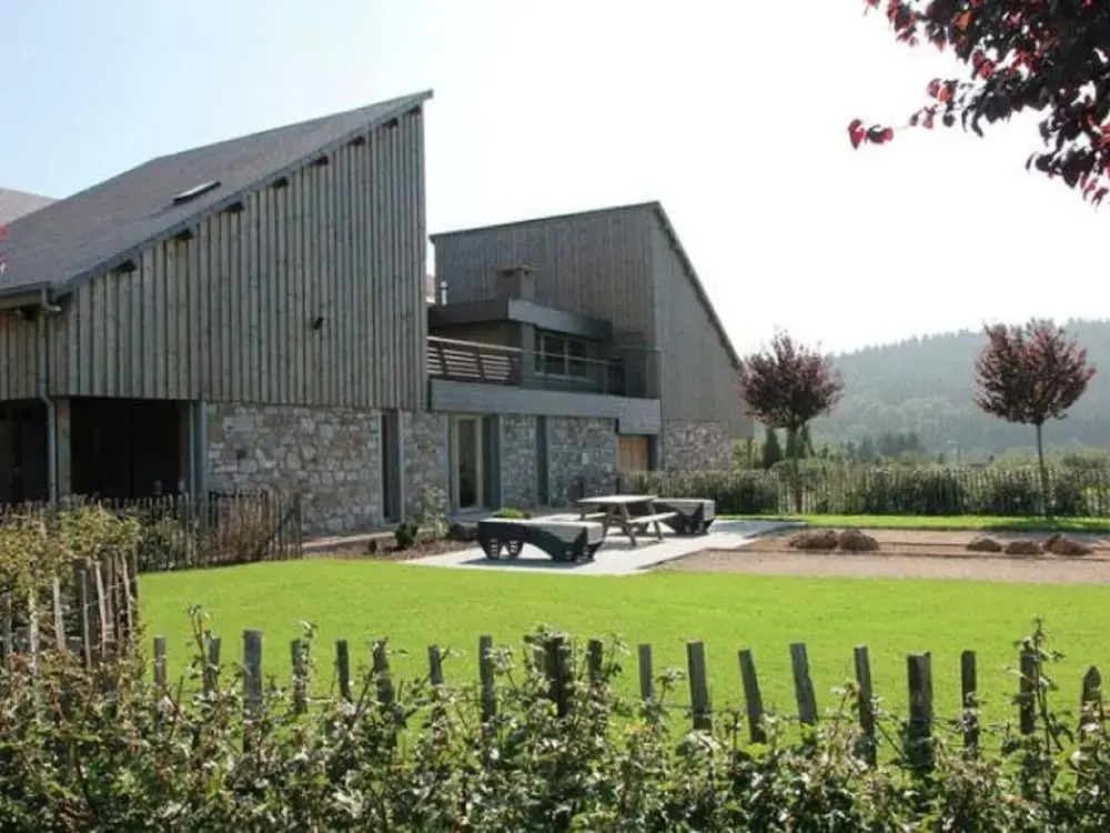 Spacious Holiday Home in Marche-en-famenne With Pool