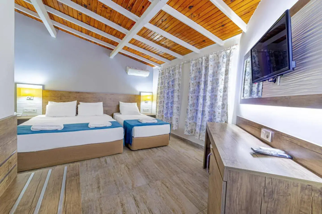 Illusion Beach Club Hotel +16 Only Adult