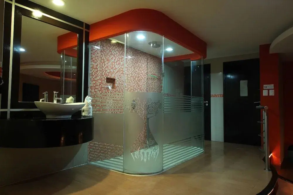 Motel Suites Xiu