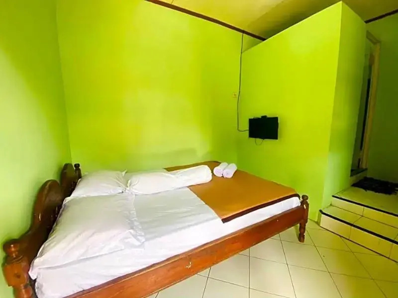 Hotel Gerung 1 near Alun Alun Nganjuk Mitra RedDoorz