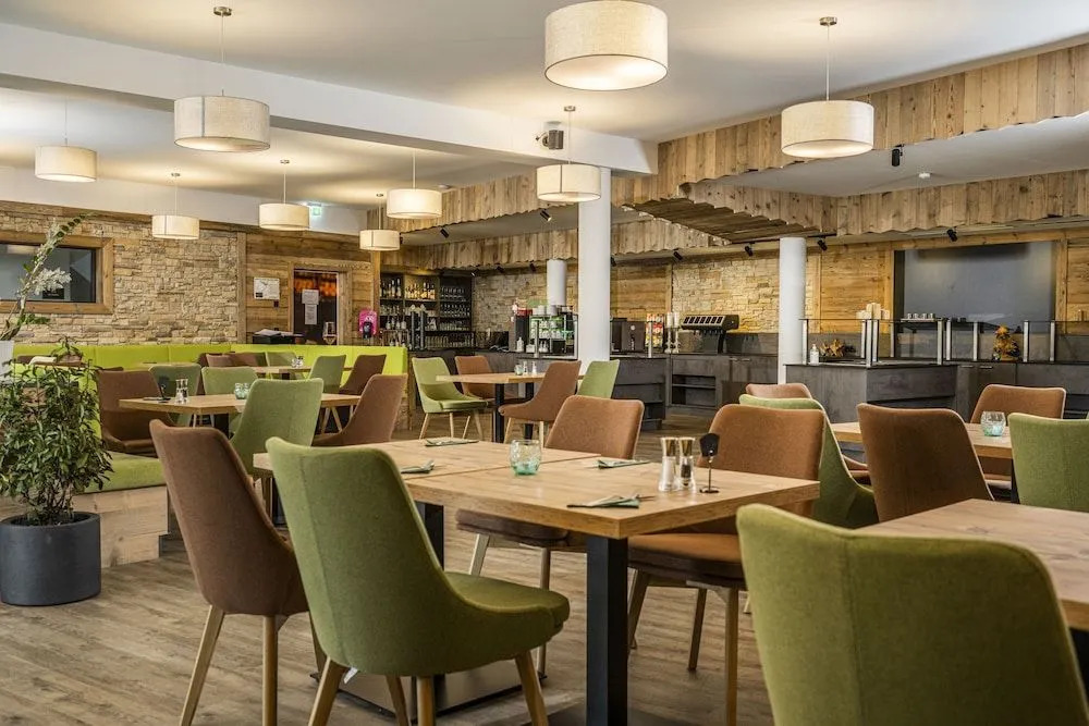 AlpenParks Hotel & Apartment Alpendorf