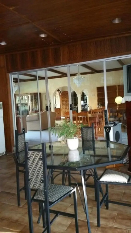 Little Acorn Guest House