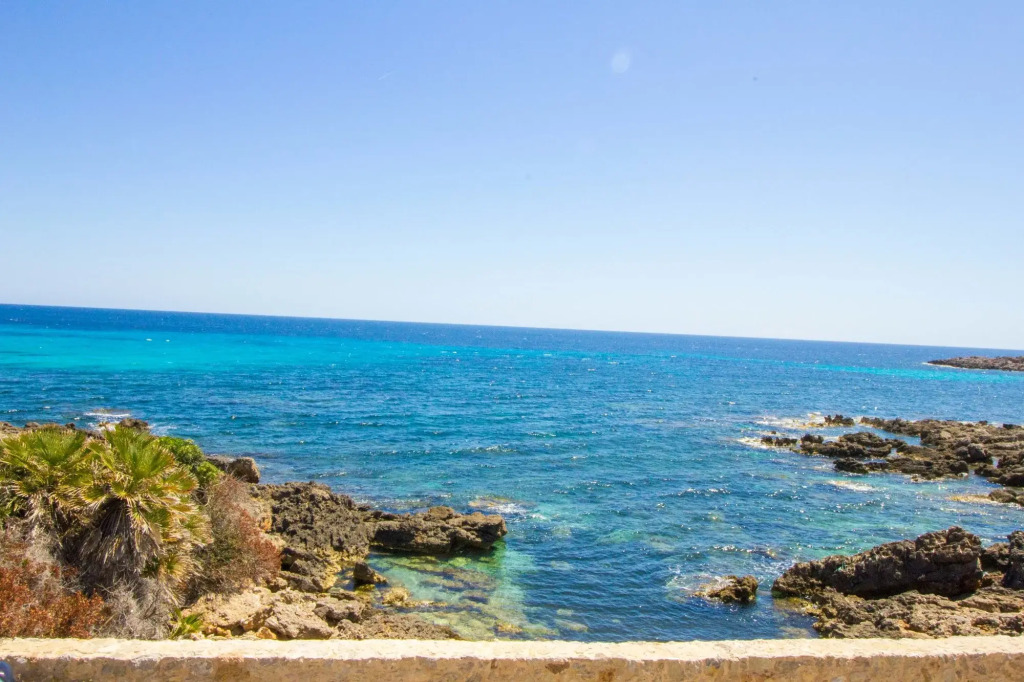 Flat 201M² 4 Bedrooms 3 Bathrooms - Limassol