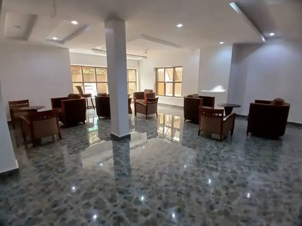 1 Oak Apartments Guzape