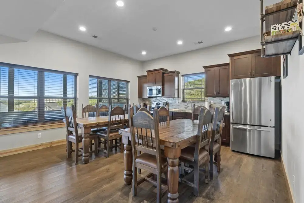 Lakefront Haven 9 Bedroom Home by RedAwning